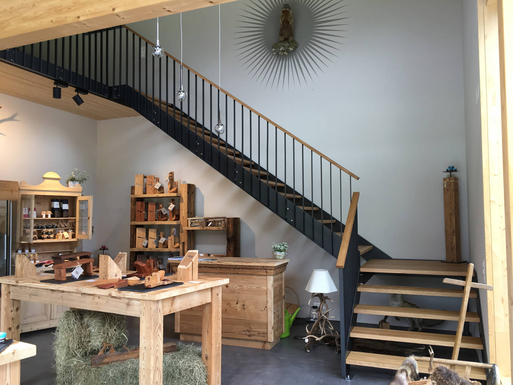 Metalltreppe Holztritte Eichentritte Staketengeländer Wangentreppe Frutigen Spiez Thun Bern Von Niederhäusern AG Metall- und Stahlbau Vonag