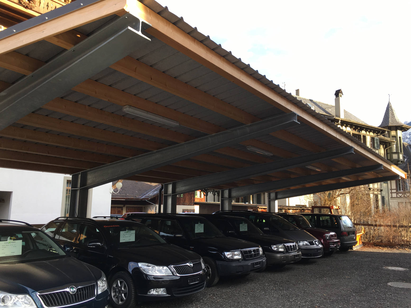 Carport Autounterstand Stahl Blechdach Berner Oberland Spiez Thun Bern von Niederäusern AG Metall- und Stahlbau Vonag