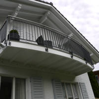 Balkon an Einfamilienhaus, Detailansicht